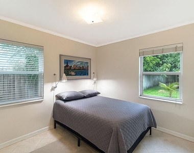 1613 Nw 4th Avenue - Photo Thumbnail 3