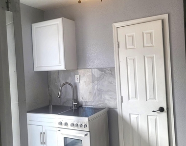 6765 Rose Drive - Photo Thumbnail 9