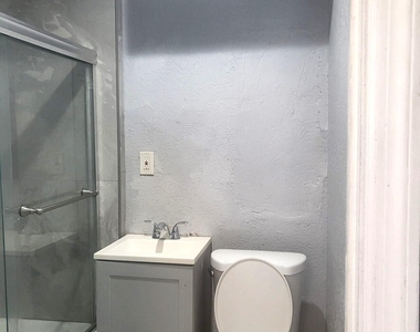 6765 Rose Drive - Photo Thumbnail 7