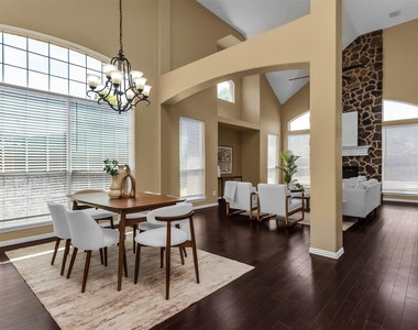11701 Lampwick Lane - Photo Thumbnail 7