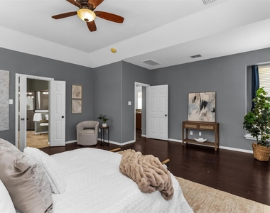 11701 Lampwick Lane - Photo Thumbnail 18