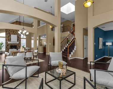 11701 Lampwick Lane - Photo Thumbnail 6