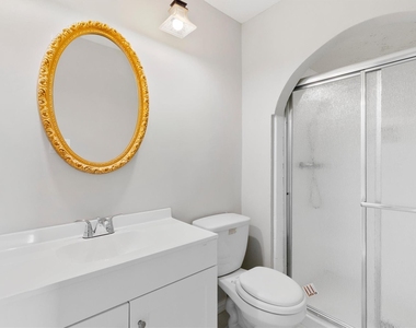 1129 Lombardy Drive - Photo Thumbnail 14