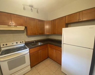 220 Sw 8th Street - Photo Thumbnail 5