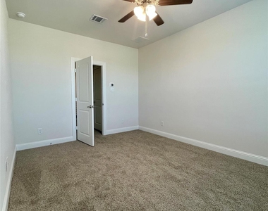8909 Shoppers Lane - Photo Thumbnail 8