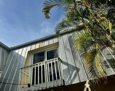 141 E Riverside Drive - Photo Thumbnail 33