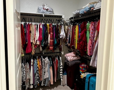 1212 Rosebay Drive - Photo Thumbnail 14