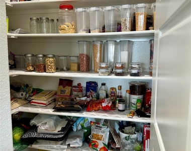 1212 Rosebay Drive - Photo Thumbnail 7