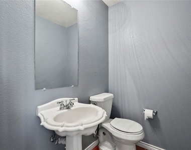 234 Pecos Trail - Photo Thumbnail 16