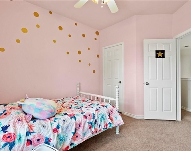 234 Pecos Trail - Photo Thumbnail 19