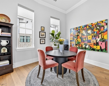 610 Dalton Lane - Photo Thumbnail 4