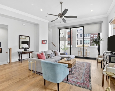 610 Dalton Lane - Photo Thumbnail 7