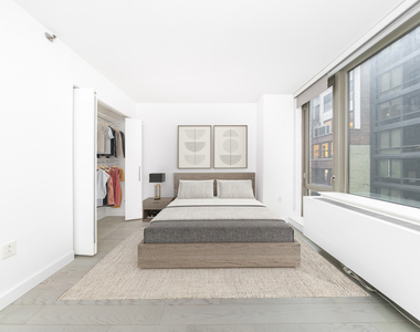 3 West 36th Street - Photo Thumbnail 1