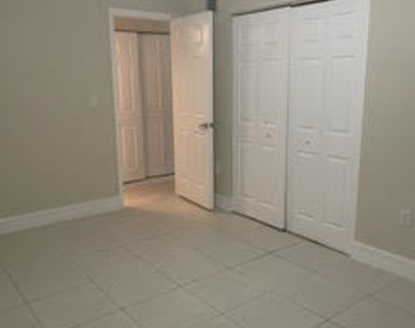 1925 Madison Street - Photo Thumbnail 3
