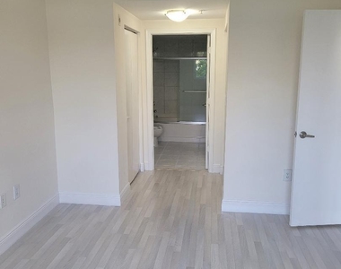 2775 Ne 187th Street - Photo Thumbnail 2
