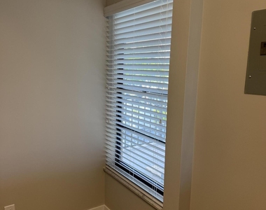 6 Royal Palm Way - Photo Thumbnail 13
