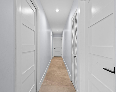 10140 Nw 37th Street - Photo Thumbnail 19