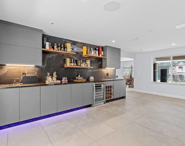 10140 Nw 37th Street - Photo Thumbnail 12