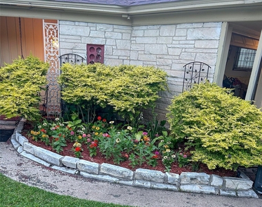 6547 Starling Circle - Photo Thumbnail 2