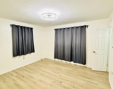 1411 Nw 79th Way - Photo Thumbnail 13