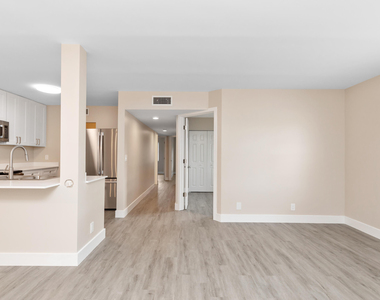11419 Nw 35th Street - Photo Thumbnail 11
