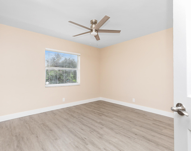 11419 Nw 35th Street - Photo Thumbnail 7