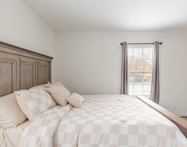 916 Acorn Street - Photo Thumbnail 19