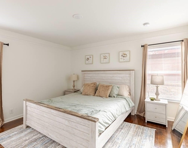 916 Acorn Street - Photo Thumbnail 20