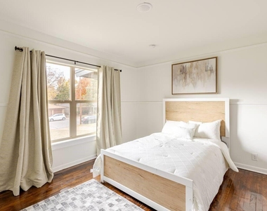916 Acorn Street - Photo Thumbnail 11