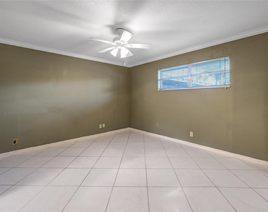 3774 Inverrary Boulevard - Photo Thumbnail 9