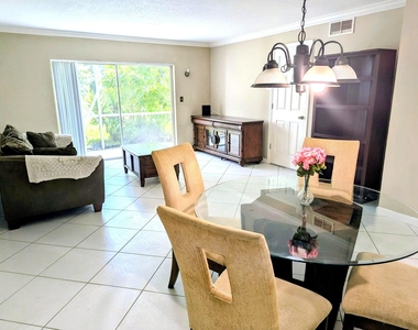 3774 Inverrary Boulevard - Photo Thumbnail 20