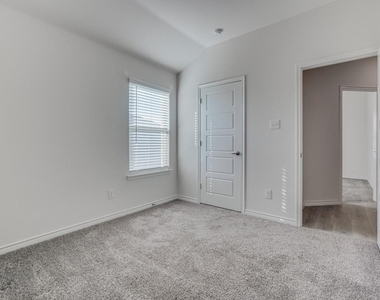 4108 Forest Bend Road - Photo Thumbnail 17