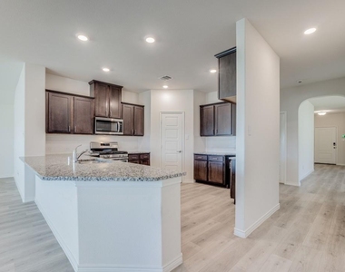 4108 Forest Bend Road - Photo Thumbnail 8