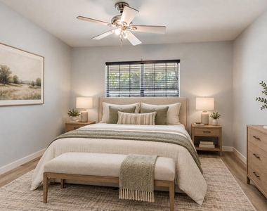 3647 Whitehall Drive - Photo Thumbnail 4