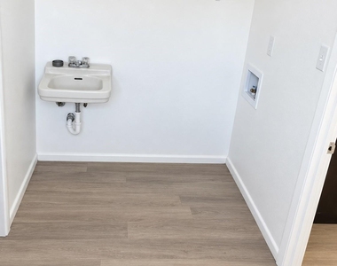 8324 Ellery Drive - Photo Thumbnail 8