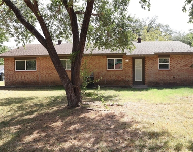 3842 Commonwealth Drive - Photo Thumbnail 11