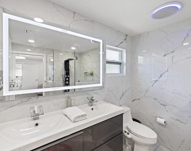 3230 Roosevelt Street - Photo Thumbnail 23