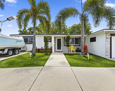 3230 Roosevelt Street - Photo Thumbnail 2
