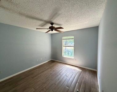 332 Fleming Avenue - Photo Thumbnail 9