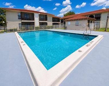 3017 Nw 118th Drive - Photo Thumbnail 9