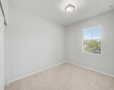 1334 S Community Drive - Photo Thumbnail 17