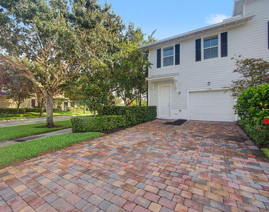 1334 S Community Drive - Photo Thumbnail 4