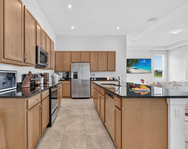 9202 Sw Esule Way - Photo Thumbnail 14