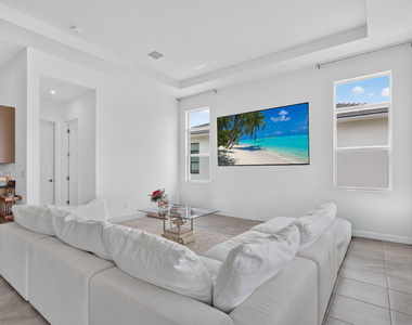 9202 Sw Esule Way - Photo Thumbnail 23