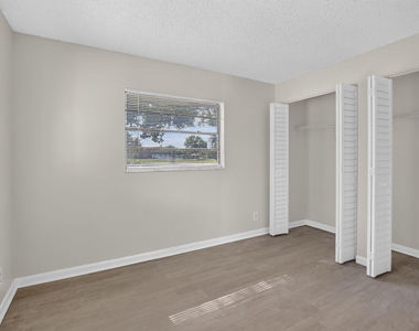 4967 Nw 95th Avenue - Photo Thumbnail 11