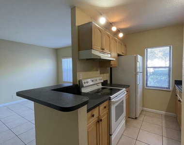 11626 Nw 26th Court - Photo Thumbnail 1