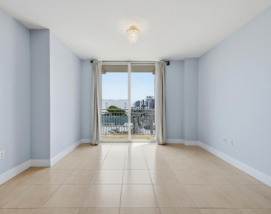 610 Clematis Street - Photo Thumbnail 13