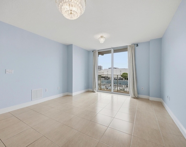 610 Clematis Street - Photo Thumbnail 11