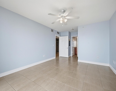 610 Clematis Street - Photo Thumbnail 24