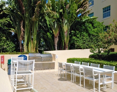 610 Clematis Street - Photo Thumbnail 36